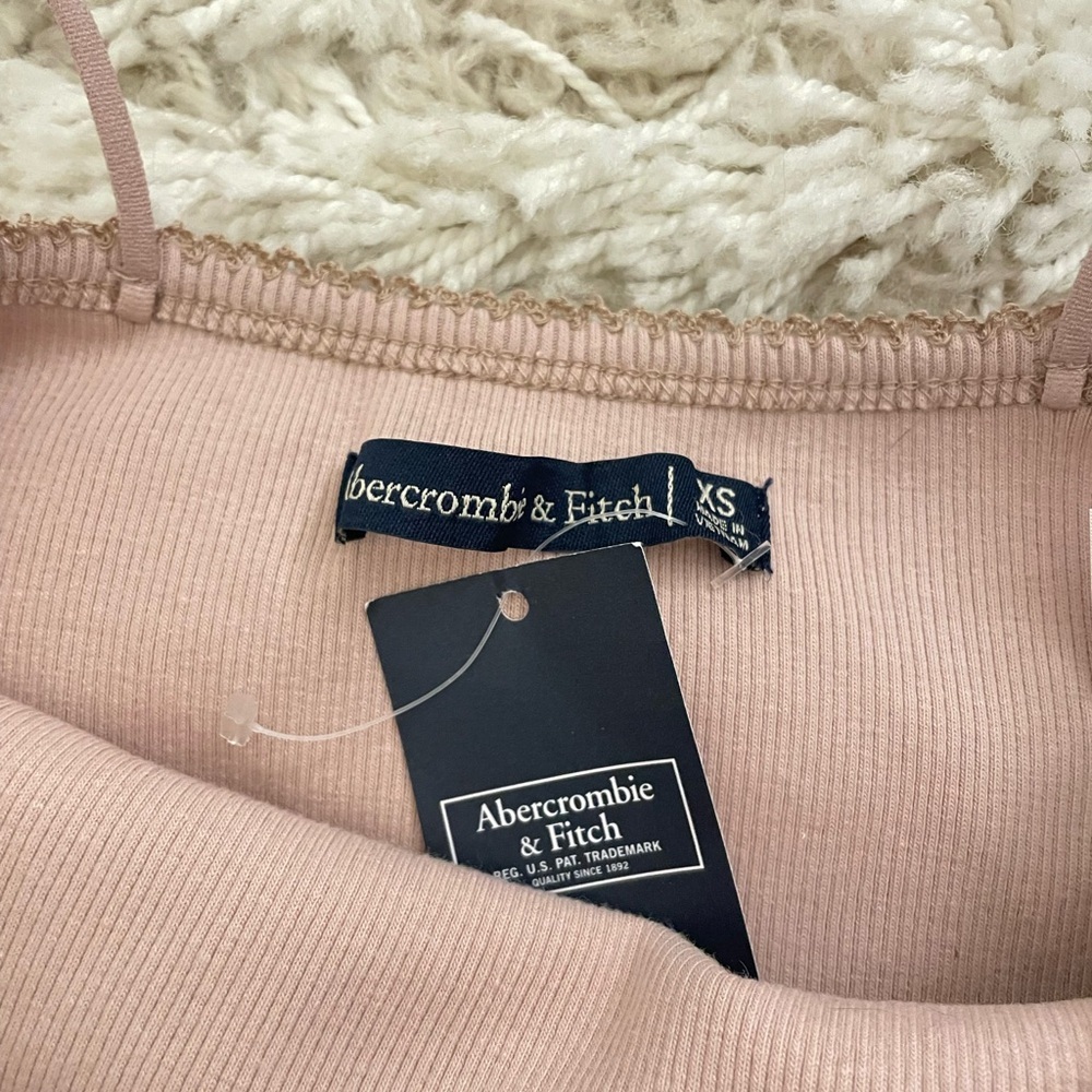NWT Abercrombie Womens Crop Tank Top Pink Mauve - Picture 2 of 3